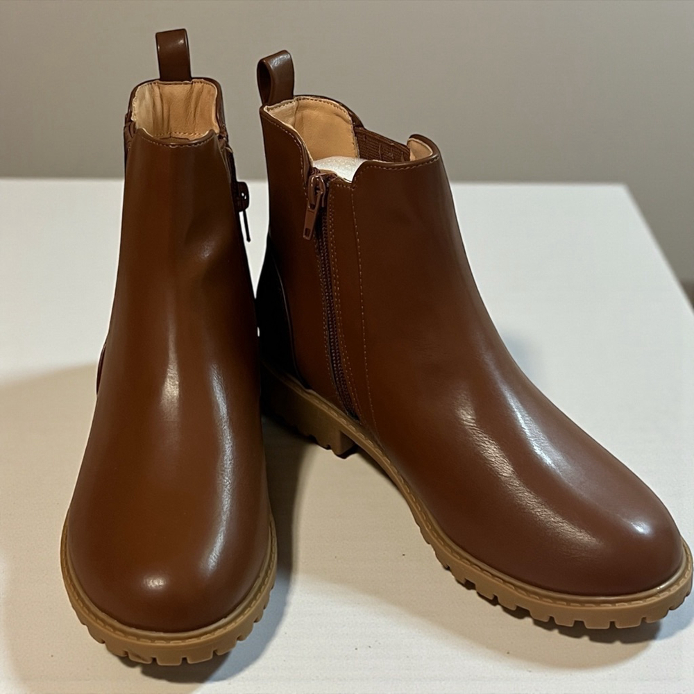 Brown Side Zip Lug Sole Ankle Boots Girls Size 4Y Faux Leather Chelsea Style